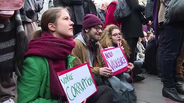 Manifestation à Paris contre la corruption des élus politiques