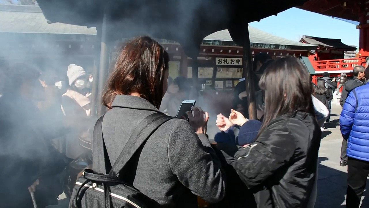 Asakusa, Senso-ji, le chaudron d'encens