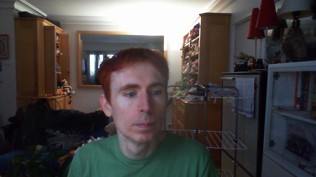 Wiwi égratigne "les filles de Janzé" de Philippe Mordan