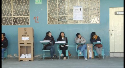 Participación a mitad de la jornada electoral en Ecuador llega al 39,44 %