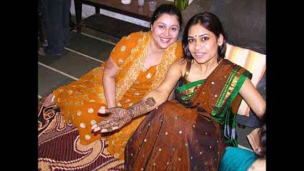 Facebook  Breaking news Socail bonding of Middle class Indian housewives