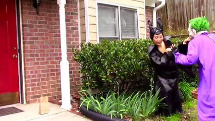 Ariel Mermaid vs Maleficent vs Spiderman Toilet battle! Superheroes in real life!