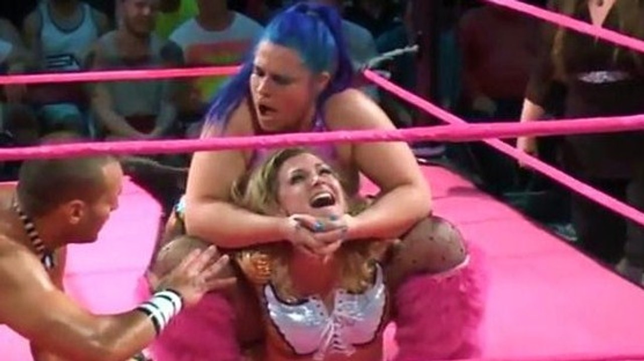 Kat Von Heez vs Jennifer Blake (2015) Women Wrestling