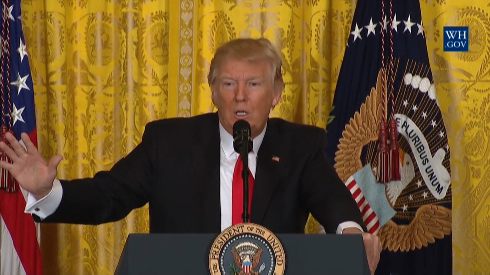 ⁣President Trump Enjoys A Question About Melania Trump