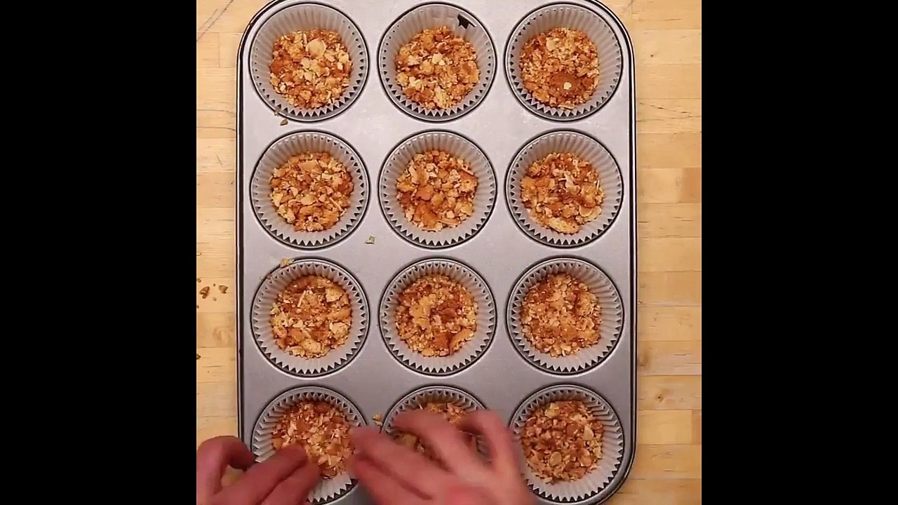 Mini Cherry Bakewell Cheesecakes_HD
