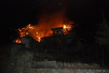 Tokat'ta 3 Ahşap Evde Yangın Çıktı