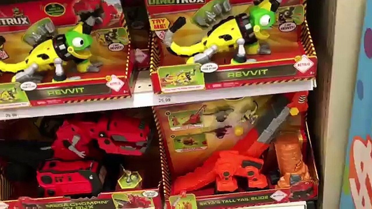 DinoTrux Tall Tail Skya Toy Revvit Fights Scrap-It Scrapadactyl Toys R Us Toy Hunt FamilyToyReview