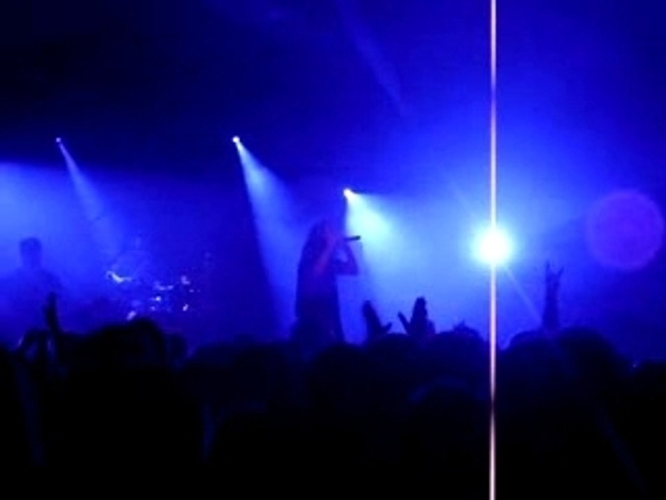 Mass Hysteria - Attracteurs étranges
