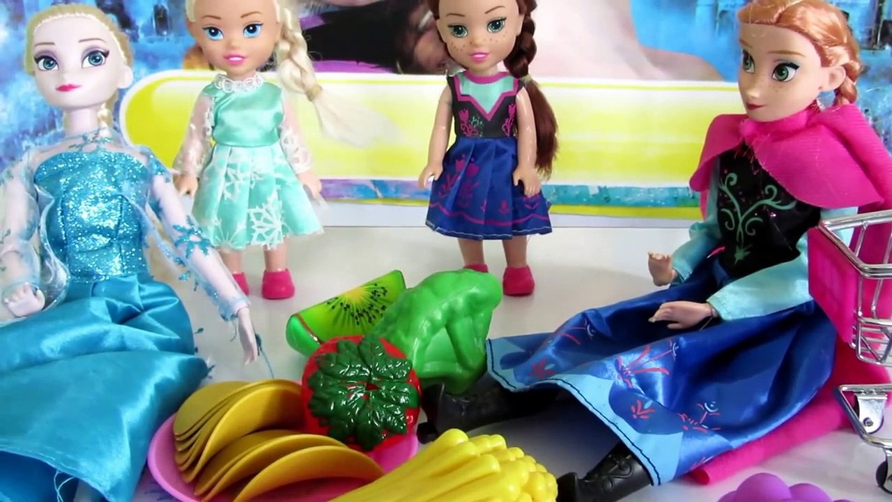 BATH time! SHOPKINS in the Bathtub! ELSA & ANNA toddlers PLAY with Soap Foam Water Play