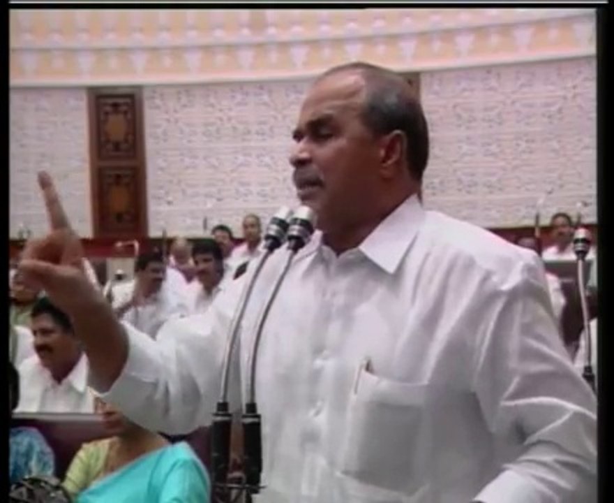 YS Rajashekar Reddy full counter to Chandrababu Naidu and TRS Leaders