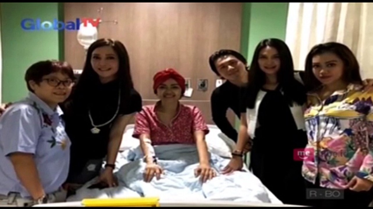 Kondisi Julia Perez Dikabarkan Kritis