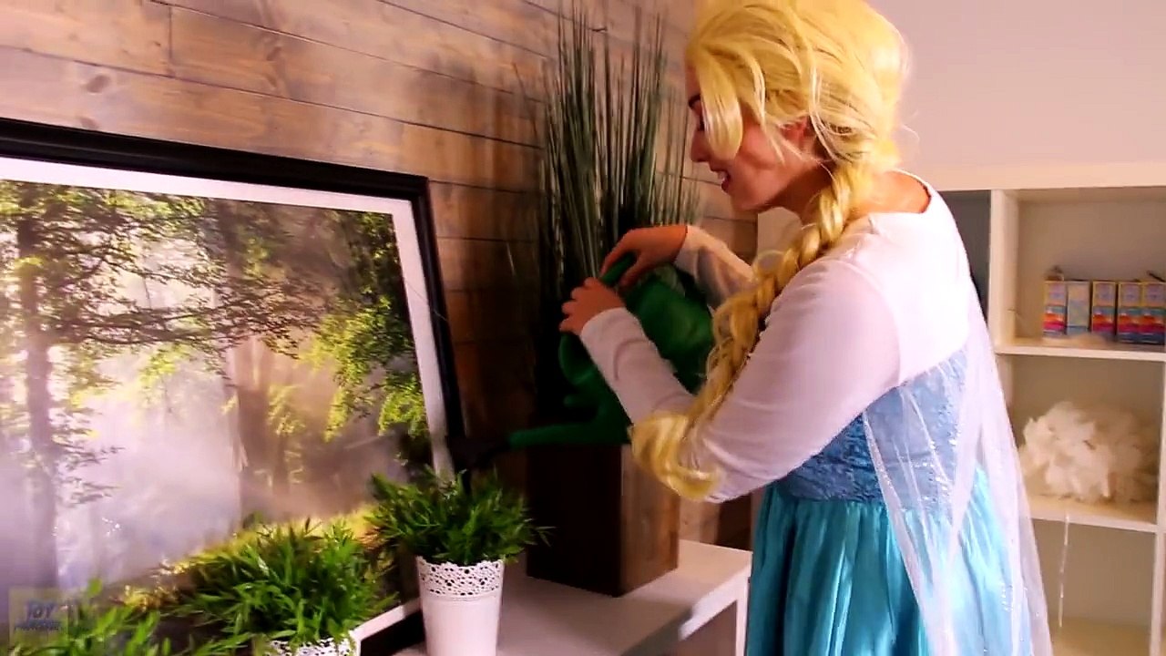 Evil Elsa KIDNAPS SANTA CLAUS! w_ Spiderman Frozen Elsa & Anna Superman Witch! Superhero Fun  -)-01g