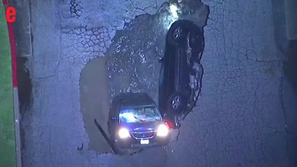 À Los Angeles, un trou engloutit deux voitures