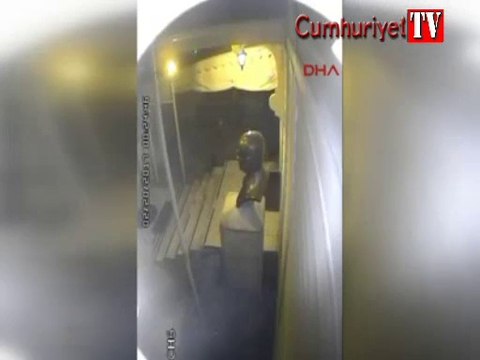 Müjdat Gezen sanat merkezi kundaklama anı