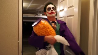 Joker Vs Scream & Giant Teddy Bear & Zombie In Real Life Halloween Fun!-CVL