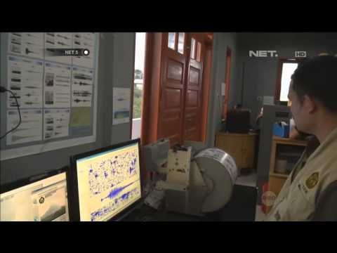 Sinabung keluarkan awas panas hingga radius 2 KM - NET5