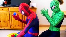Spiderman vs Rosa Spidergirl! w/ Frozen Elsa y Zapatos de Cenicienta, Bromista, Maléfica de Color