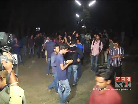 শাবিপ্রবি'র ছাত্রীদের উত্ত্যক্তের প্রতিবাদে সড়ক অবরোধ করে বিক্ষোভ