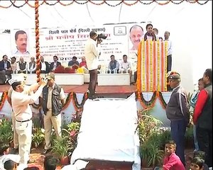 Water Minister Kapil Mishra at Patparganj 1st Sewer Line in JJ Cluster in Delhi