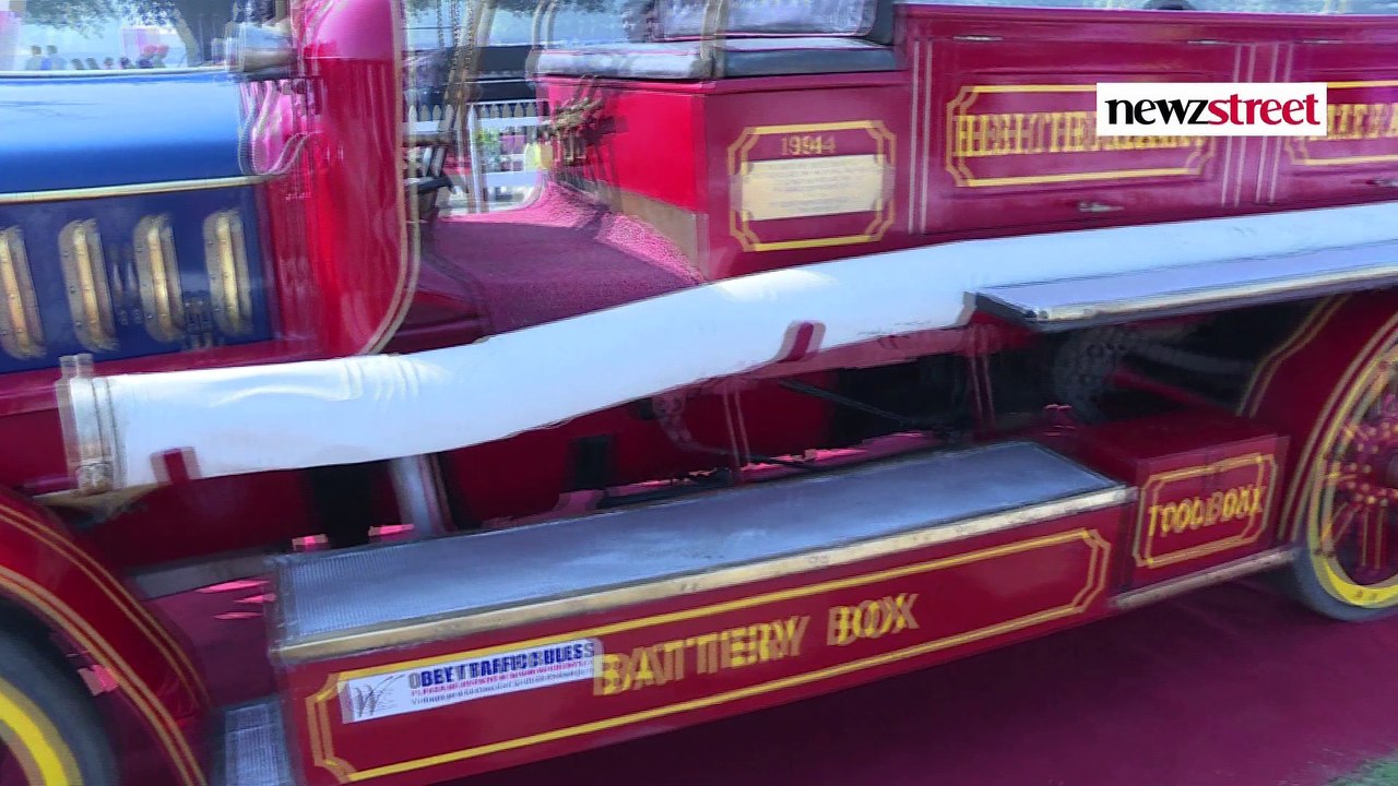 21 Gun Salute International Vintage Car Rally in Delhi