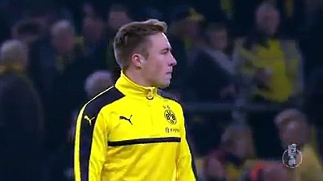 How To Become A Professional Footballer-what will you di if you loss chuingum? a funny skill