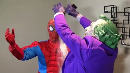 Spiderman VS Venom Bath Time Superhero in Real life-gOEtik