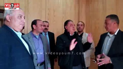 Download Video: بالفيديو..وزير الصحة مداعبا أطباء إحدى مستشفيات الصحة النفسية: 