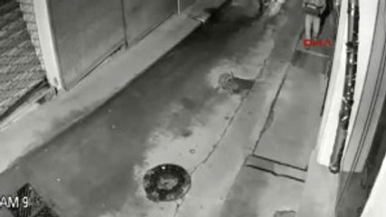 Çaldığı Para Kasasını Güvenlik Kamerasının Altında Açtı