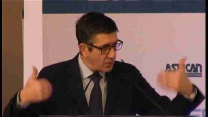 Patxi López aboga por mantener a Bankia como banco público, unida a ICO y BMN