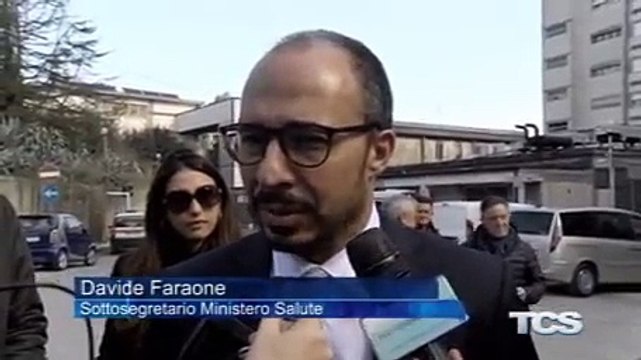 Il Sottosegretario del Ministero della Salute Davide Faraone visita lospedale SantElia