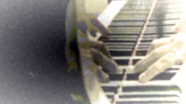 Clémence Savelli – Alien Mother [Jann Halexander / Cover]