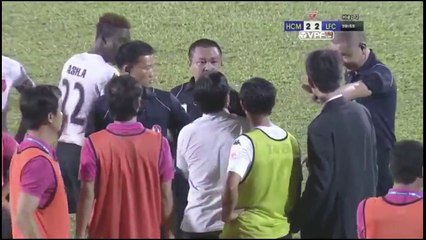 Cette contestation extravagante contre un penalty jugé injuste...