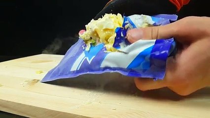 Science Experiment LIQUID NITROGEN vs BATTERY