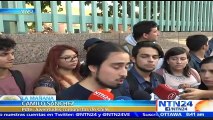 Miembros de Juventudes Comunistas protestan frente a la embajada norteamericana en Chile en rechazo a Donald Trump