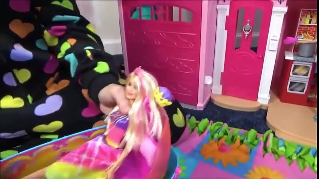 Crying baby Bad Baby Doctor Sick Annabelle Victoria Toy Freaks Family