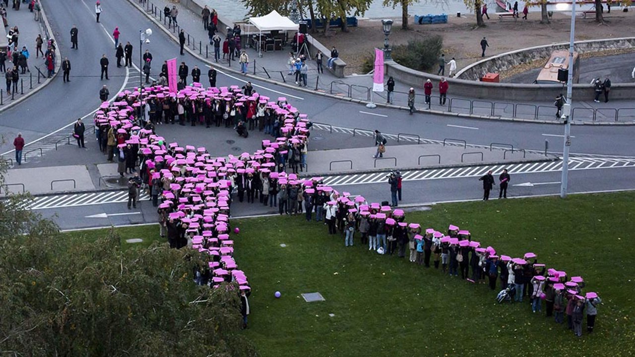 NYFW Supports Breast Cancer Survivors