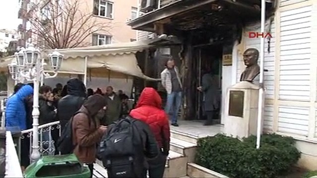 Müjdat gezen sanat evi kundaklandı