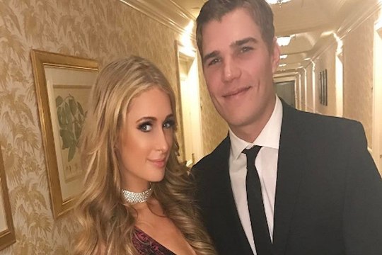 Paris Hilton y el actor Chris Zylka, nueva pareja