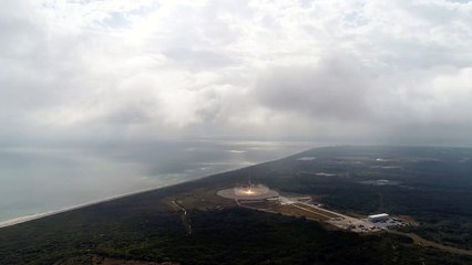 Atterrissage verticale de la fusée Falcon 9