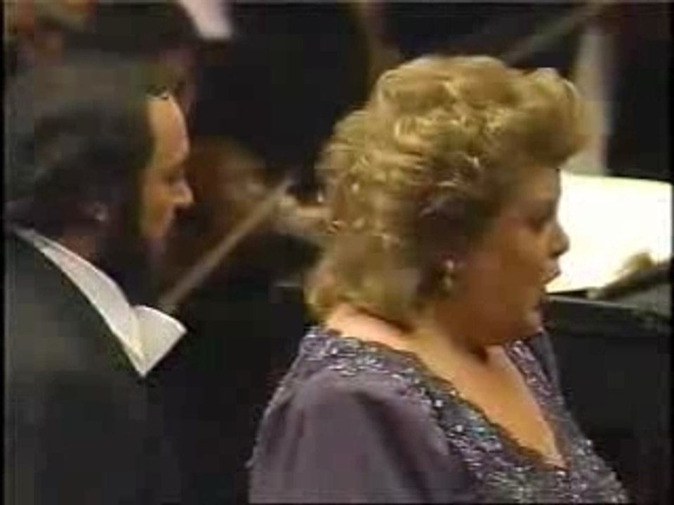 LUCIANO PAVAROTI