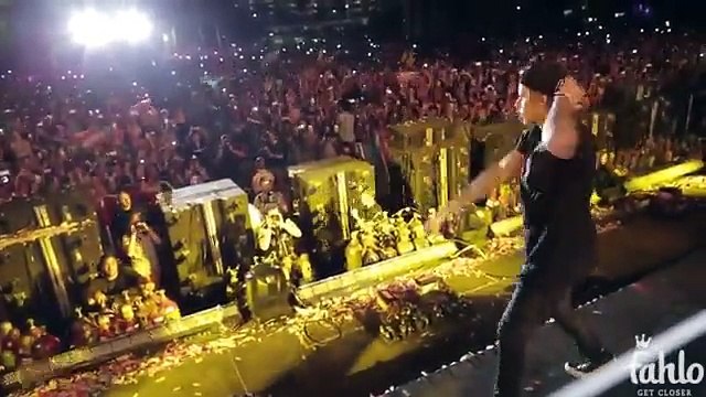 Justin Bieber Gropes Ariana Grande In A Event In Public..Everyone Shocked