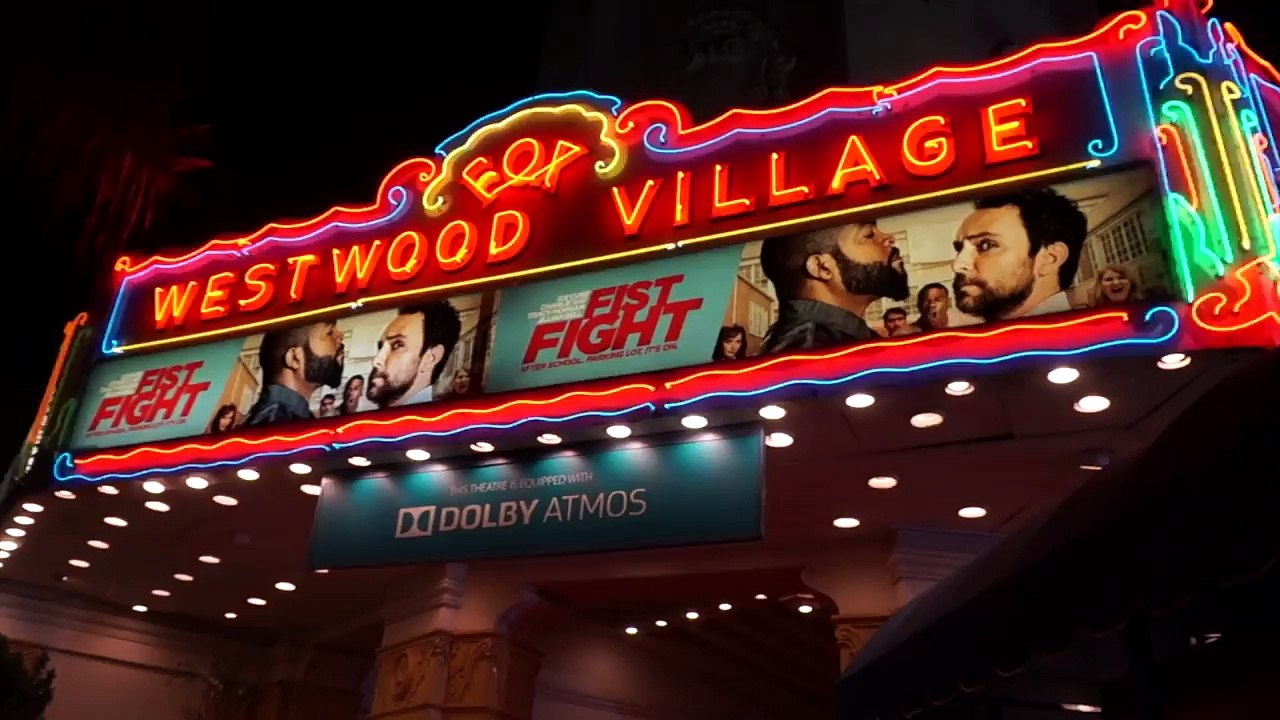 Fist Fight Movie Premiere VLOG-u-158dfxQdM