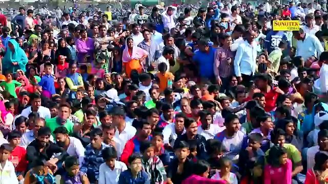 सपना बिकुल नए अंदाज sapna dance 2017 Haryanvi Dance Songs Chatak Matak Sapna(360p)