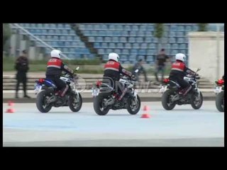 “Shigjetat”, policia kosovare përfundon trajnimin e skuadrës së motorçiklistëve- Ora News