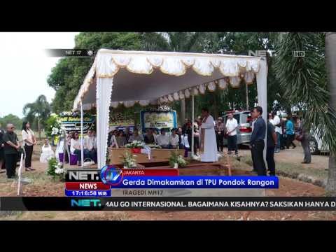 Keluarga menerima jenazah Gerda Leliana Lahenda korban pesawat MH17 - NET17