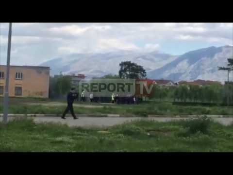 Report TV - Përplasje mes tifozëve të Partizanit dhe Skënderbeut para ndeshjes