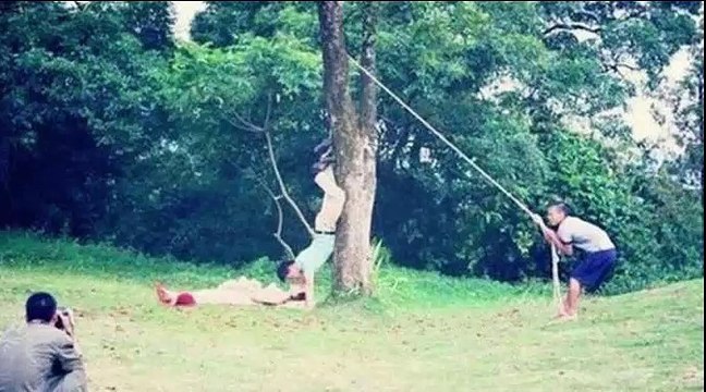 Gaya Lucu saat fotografer mengambil foto