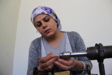 Diyarbakırlı Kadın Fransa ve Dubai'ye Tesbih Gönderecek