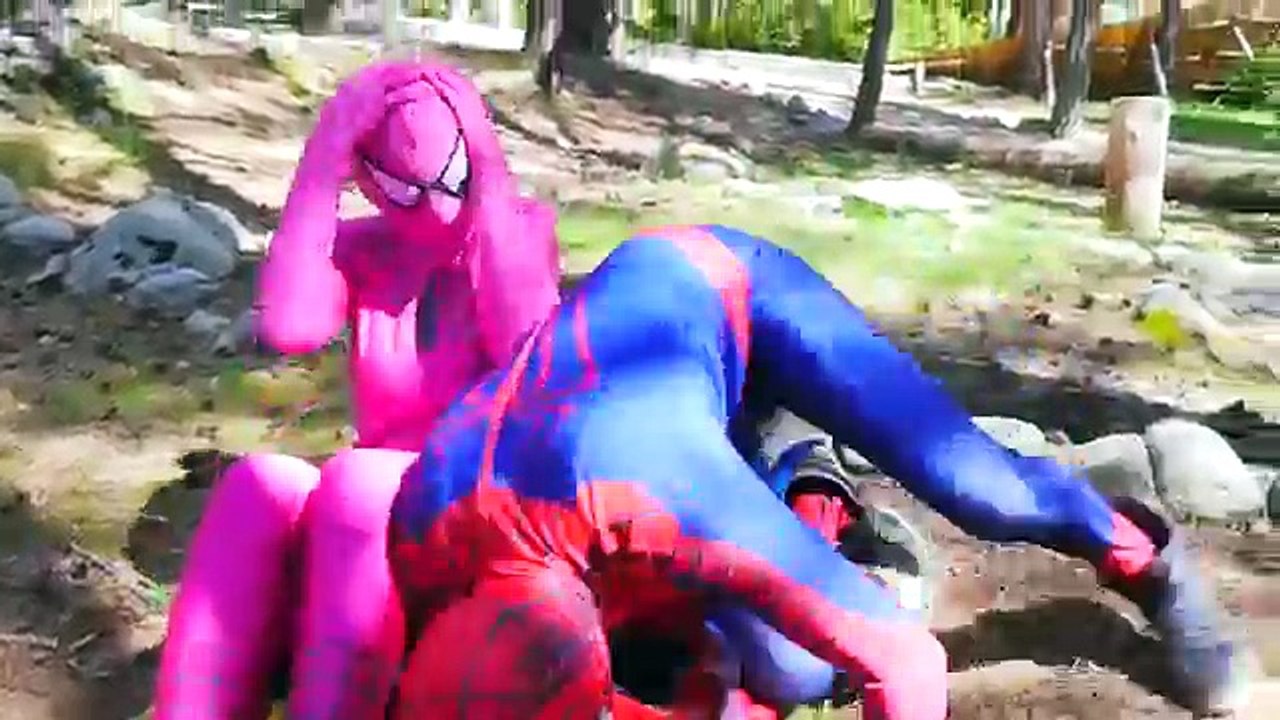 Spiderman & Superman vs Electricity Power! w/ Frozen Elsa, Pink Spidergirl & Cinderella St