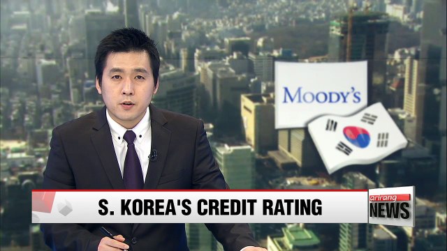 Moody's left Korea's credit rating at Aa2 , citing resiliance against local political turmoil